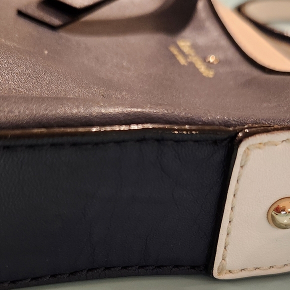 Kate Spade Navy and White Crossbody purse. SO Kate and cute! - Picture 7 of 12